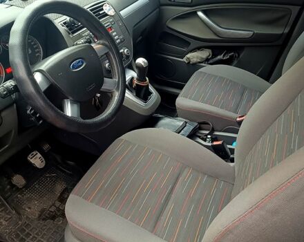 Червоний Форд Сі-Макс, об'ємом двигуна 1.8 л та пробігом 317 тис. км за 4300 $, фото 5 на Automoto.ua