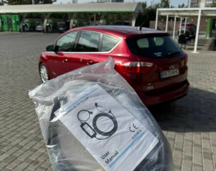 Красный Форд Си-Макс, объемом двигателя 2 л и пробегом 83 тыс. км за 11500 $, фото 22 на Automoto.ua