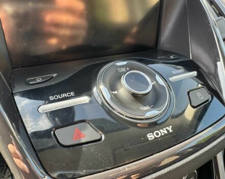 Красный Форд Си-Макс, объемом двигателя 2 л и пробегом 83 тыс. км за 11500 $, фото 11 на Automoto.ua