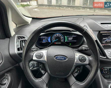 Форд Сі-Макс 2013 у Києві на Automoto.ua Червоний Форд Сі-Макс, об'ємом двигуна 2 л та пробігом 216 тис. км за 8999 $, фото 17 на Automoto.ua