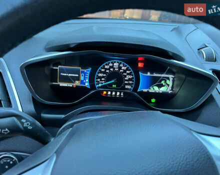 Красный Форд Си-Макс, объемом двигателя 2 л и пробегом 223 тыс. км за 9500 $, фото 8 на Automoto.ua