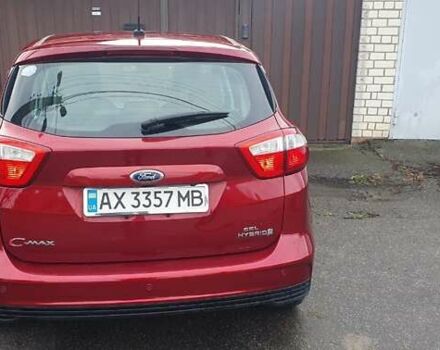Красный Форд Си-Макс, объемом двигателя 2 л и пробегом 240 тыс. км за 12500 $, фото 1 на Automoto.ua