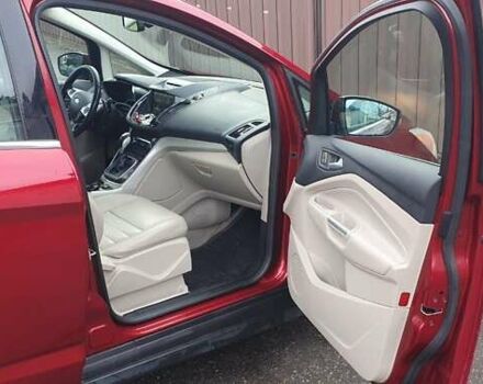 Красный Форд Си-Макс, объемом двигателя 2 л и пробегом 240 тыс. км за 12500 $, фото 4 на Automoto.ua