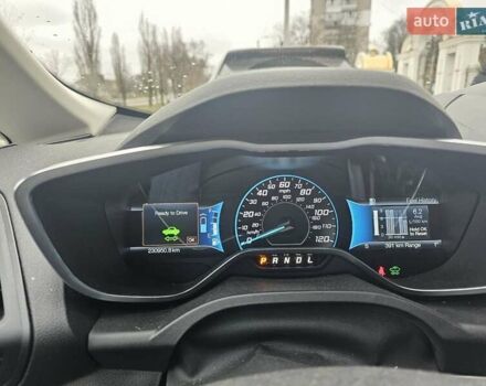 Червоний Форд Сі-Макс, об'ємом двигуна 2 л та пробігом 231 тис. км за 12300 $, фото 7 на Automoto.ua