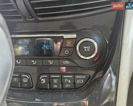 Червоний Форд Сі-Макс, об'ємом двигуна 2 л та пробігом 231 тис. км за 12300 $, фото 16 на Automoto.ua