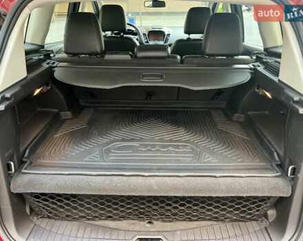 Форд Сі-Макс 2015 у Львові на Automoto.ua Червоний Форд Сі-Макс, об'ємом двигуна 2 л та пробігом 140 тис. км за 11499 $, фото 31 на Automoto.ua