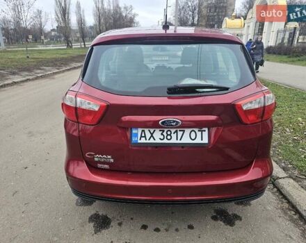 Червоний Форд Сі-Макс, об'ємом двигуна 2 л та пробігом 231 тис. км за 12300 $, фото 2 на Automoto.ua