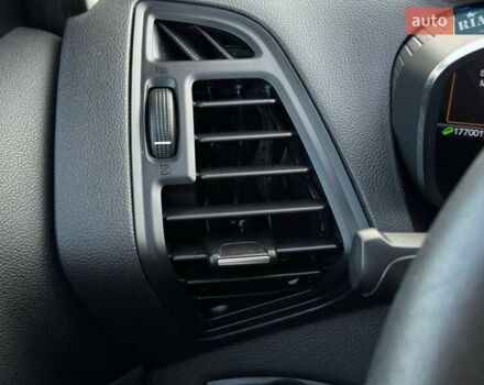 Форд Си-Макс 2016 в Ровно на Automoto.ua Красный Форд Си-Макс, объемом двигателя 2 л и пробегом 177 тыс. км за 13500 $, фото 33 на Automoto.ua