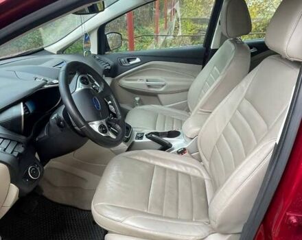 Красный Форд Си-Макс, объемом двигателя 2 л и пробегом 75 тыс. км за 15000 $, фото 3 на Automoto.ua