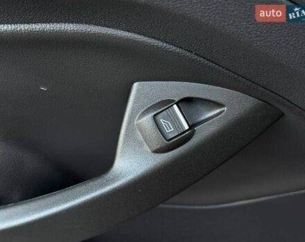 Форд Си-Макс 2016 в Ровно на Automoto.ua Красный Форд Си-Макс, объемом двигателя 2 л и пробегом 177 тыс. км за 13500 $, фото 46 на Automoto.ua