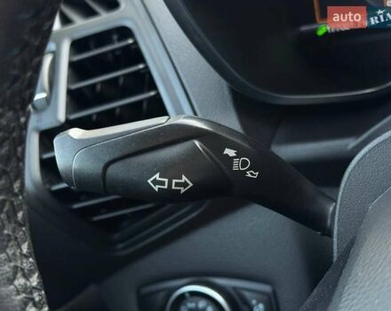 Форд Си-Макс 2016 в Ровно на Automoto.ua Красный Форд Си-Макс, объемом двигателя 2 л и пробегом 177 тыс. км за 13500 $, фото 35 на Automoto.ua