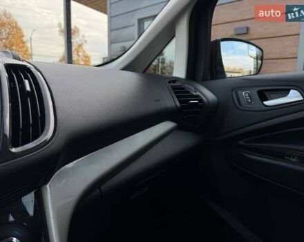 Форд Си-Макс 2016 в Ровно на Automoto.ua Красный Форд Си-Макс, объемом двигателя 2 л и пробегом 177 тыс. км за 13500 $, фото 43 на Automoto.ua