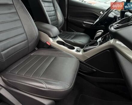 Форд Си-Макс 2016 в Ровно на Automoto.ua Красный Форд Си-Макс, объемом двигателя 2 л и пробегом 177 тыс. км за 13500 $, фото 62 на Automoto.ua