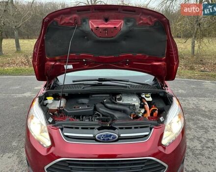 Красный Форд Си-Макс, объемом двигателя 2 л и пробегом 81 тыс. км за 14200 $, фото 16 на Automoto.ua