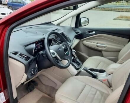 Червоний Форд Сі-Макс, об'ємом двигуна 2 л та пробігом 121 тис. км за 8300 $, фото 4 на Automoto.ua