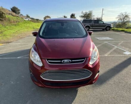 Красный Форд Си-Макс, объемом двигателя 2 л и пробегом 72 тыс. км за 7800 $, фото 1 на Automoto.ua