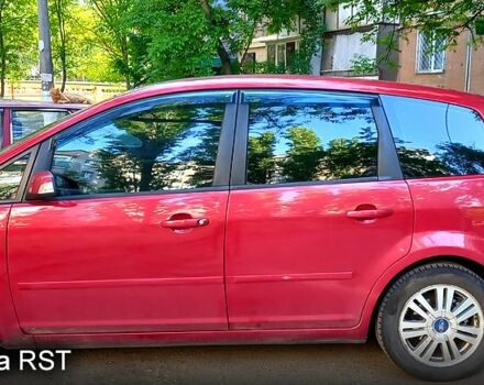 Красный Форд Си-Макс, объемом двигателя 1.8 л и пробегом 354 тыс. км за 5000 $, фото 1 на Automoto.ua