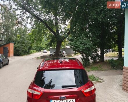Красный Форд Си-Макс, объемом двигателя 2 л и пробегом 285 тыс. км за 8300 $, фото 1 на Automoto.ua