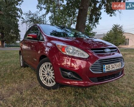 Красный Форд Си-Макс, объемом двигателя 2 л и пробегом 129 тыс. км за 10250 $, фото 1 на Automoto.ua