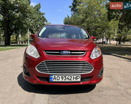 Красный Форд Си-Макс, объемом двигателя 2 л и пробегом 207 тыс. км за 12000 $, фото 1 на Automoto.ua