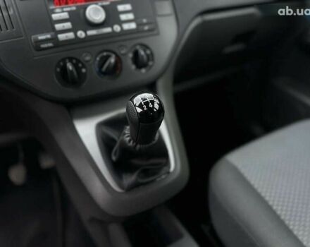 Форд Си-Макс, объемом двигателя 1.6 л и пробегом 234 тыс. км за 5100 $, фото 25 на Automoto.ua