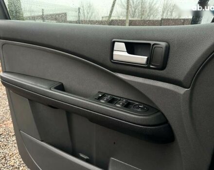 Форд Сі-Макс, об'ємом двигуна 1.8 л та пробігом 260 тис. км за 5000 $, фото 19 на Automoto.ua