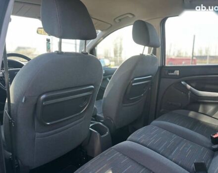 Форд Си-Макс, объемом двигателя 1.6 л и пробегом 242 тыс. км за 5600 $, фото 29 на Automoto.ua