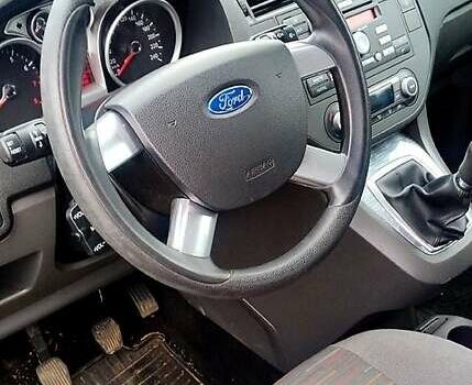 Форд Си-Макс, объемом двигателя 1.6 л и пробегом 162 тыс. км за 4800 $, фото 3 на Automoto.ua