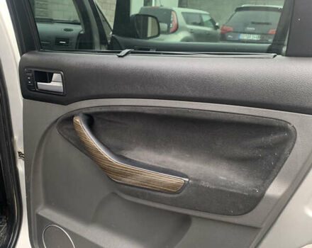 Форд Си-Макс, объемом двигателя 1.6 л и пробегом 333 тыс. км за 4900 $, фото 28 на Automoto.ua