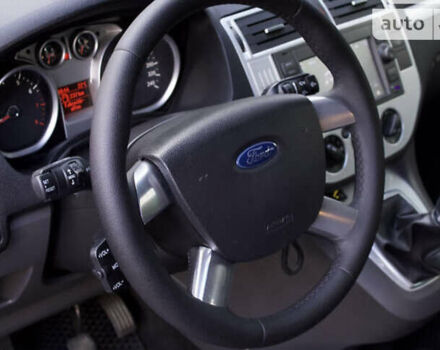 Форд Си-Макс, объемом двигателя 1.8 л и пробегом 220 тыс. км за 6400 $, фото 3 на Automoto.ua
