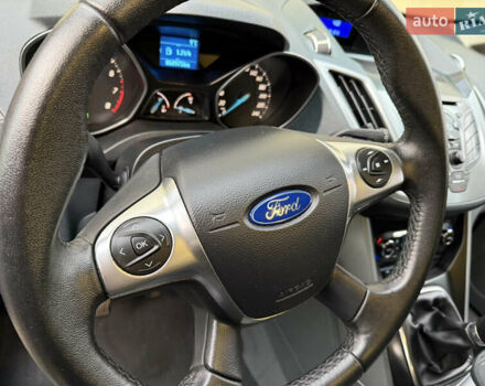 Форд Си-Макс, объемом двигателя 0 л и пробегом 68 тыс. км за 9500 $, фото 31 на Automoto.ua