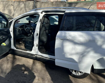 Форд Си-Макс, объемом двигателя 2 л и пробегом 205 тыс. км за 9500 $, фото 4 на Automoto.ua