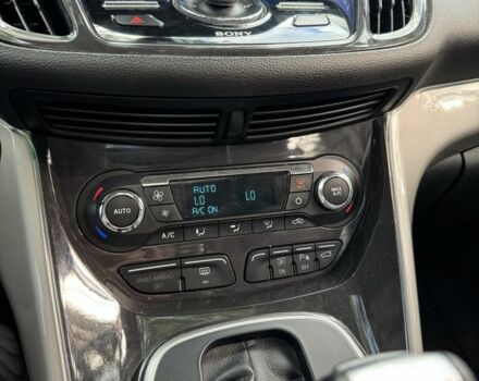 Серый Форд Си-Макс, объемом двигателя 2 л и пробегом 220 тыс. км за 9499 $, фото 7 на Automoto.ua