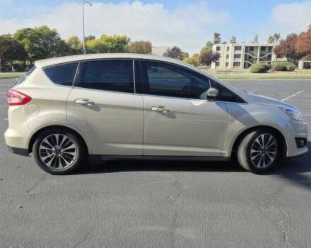 Серый Форд Си-Макс, объемом двигателя 2 л и пробегом 62 тыс. км за 4600 $, фото 3 на Automoto.ua