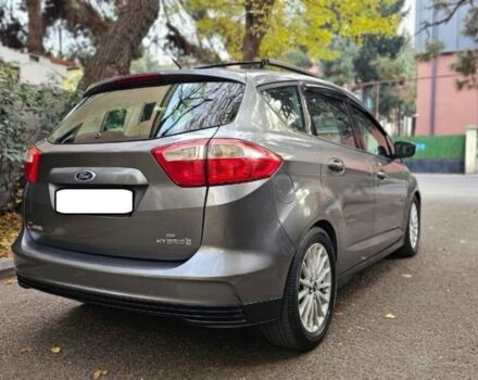 Серый Форд Си-Макс, объемом двигателя 2 л и пробегом 155 тыс. км за 8499 $, фото 5 на Automoto.ua