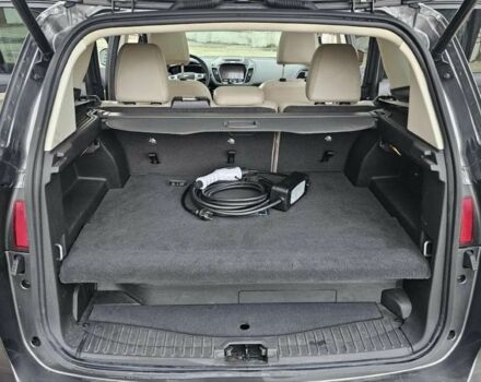 Серый Форд Си-Макс, объемом двигателя 0 л и пробегом 115 тыс. км за 8600 $, фото 9 на Automoto.ua