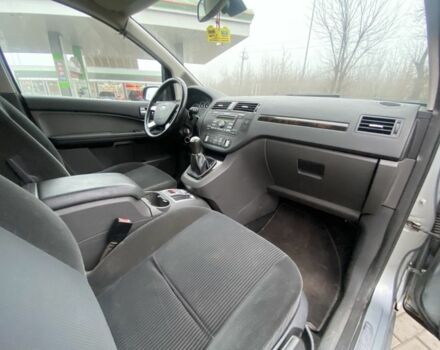 Серый Форд Си-Макс, объемом двигателя 1.6 л и пробегом 280 тыс. км за 3400 $, фото 14 на Automoto.ua