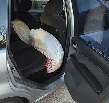 Серый Форд Си-Макс, объемом двигателя 2 л и пробегом 385 тыс. км за 5000 $, фото 14 на Automoto.ua