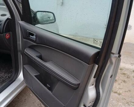 Сірий Форд Сі-Макс, об'ємом двигуна 2 л та пробігом 300 тис. км за 3700 $, фото 8 на Automoto.ua