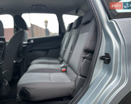 Сірий Форд Сі-Макс, об'ємом двигуна 1.56 л та пробігом 236 тис. км за 4900 $, фото 10 на Automoto.ua