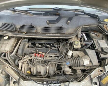 Серый Форд Си-Макс, объемом двигателя 1.8 л и пробегом 200 тыс. км за 2300 $, фото 4 на Automoto.ua