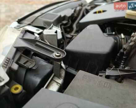 Серый Форд Си-Макс, объемом двигателя 1.75 л и пробегом 300 тыс. км за 3950 $, фото 37 на Automoto.ua