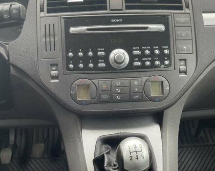 Сірий Форд Сі-Макс, об'ємом двигуна 1.6 л та пробігом 201 тис. км за 4000 $, фото 7 на Automoto.ua