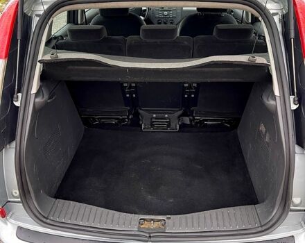 Серый Форд Си-Макс, объемом двигателя 1.6 л и пробегом 0 тыс. км за 4500 $, фото 6 на Automoto.ua