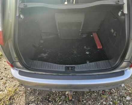 Серый Форд Си-Макс, объемом двигателя 1.6 л и пробегом 260 тыс. км за 2000 $, фото 16 на Automoto.ua