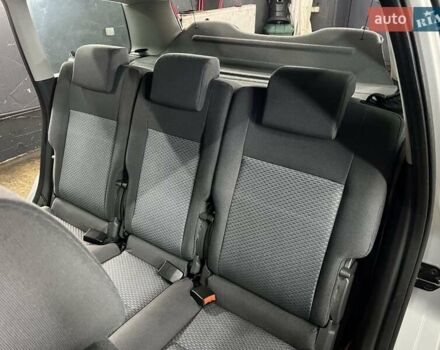 Сірий Форд Сі-Макс, об'ємом двигуна 1.6 л та пробігом 217 тис. км за 4900 $, фото 13 на Automoto.ua