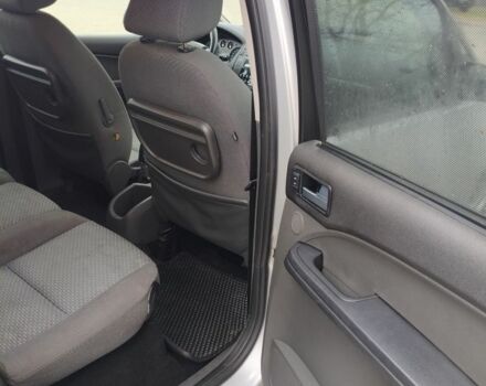 Серый Форд Си-Макс, объемом двигателя 1.6 л и пробегом 243 тыс. км за 2600 $, фото 4 на Automoto.ua