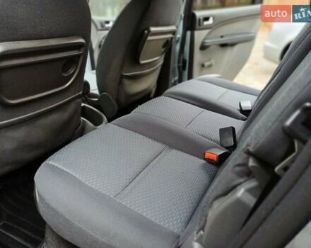 Серый Форд Си-Макс, объемом двигателя 1.75 л и пробегом 300 тыс. км за 3950 $, фото 30 на Automoto.ua