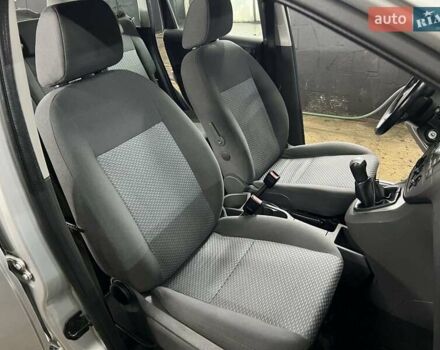 Сірий Форд Сі-Макс, об'ємом двигуна 1.6 л та пробігом 217 тис. км за 4900 $, фото 11 на Automoto.ua