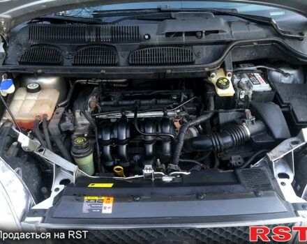 Серый Форд Си-Макс, объемом двигателя 1.6 л и пробегом 192 тыс. км за 5300 $, фото 12 на Automoto.ua